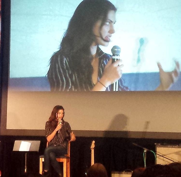 Phoebe Tonkin TVD Boston convention,Oct 4, 2015