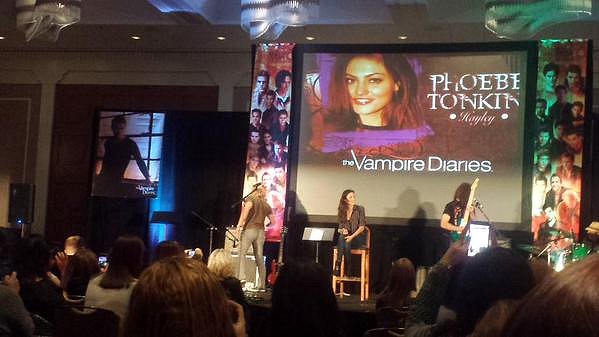 Phoebe Tonkin TVD Boston convention,Oct 4, 2015