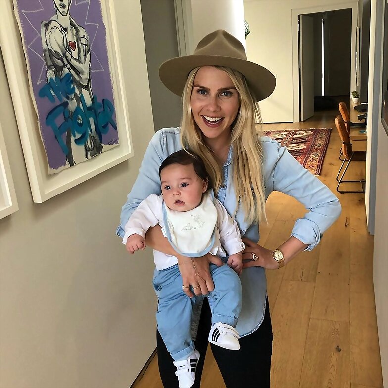 Claire Holt con su hijo James Holt Joblon | 2019