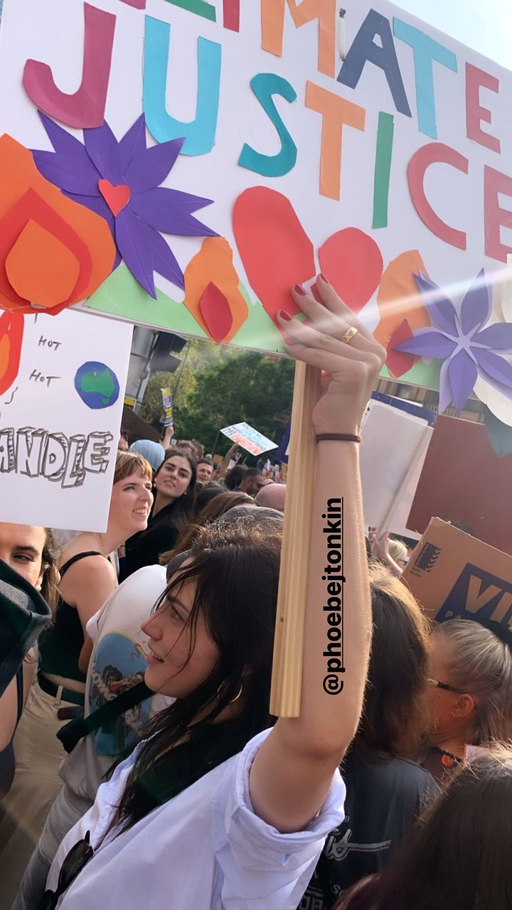 Phoebe Tonkin -Climate Change march | Jan 10, 2020
