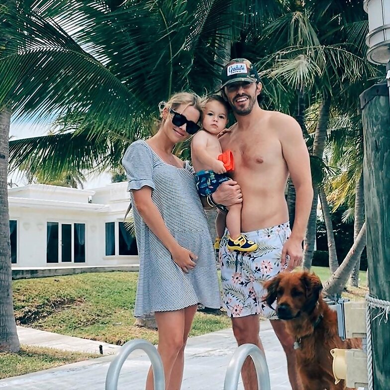 Claire Holt con su familia | 2020