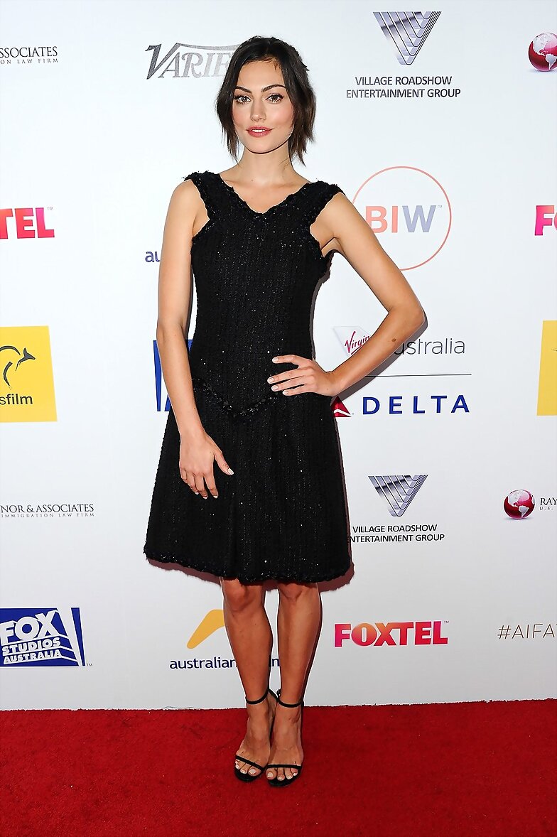 Phoebe Tonkin -2015 4th Annual Australians In Fi..