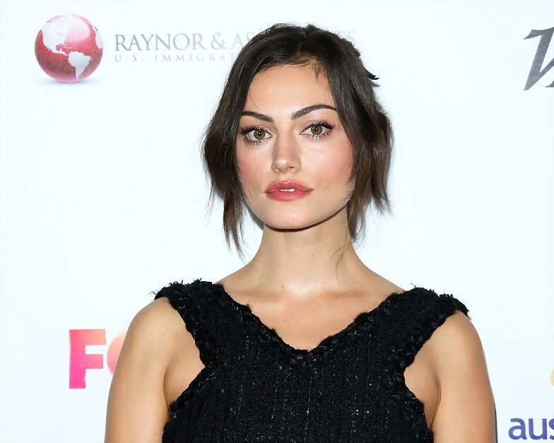 Phoebe Tonkin -2015 4th Annual Australians In Fi..