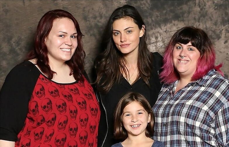 Phoebe Tonkin - Walker Stalker Convention ATL 2015
