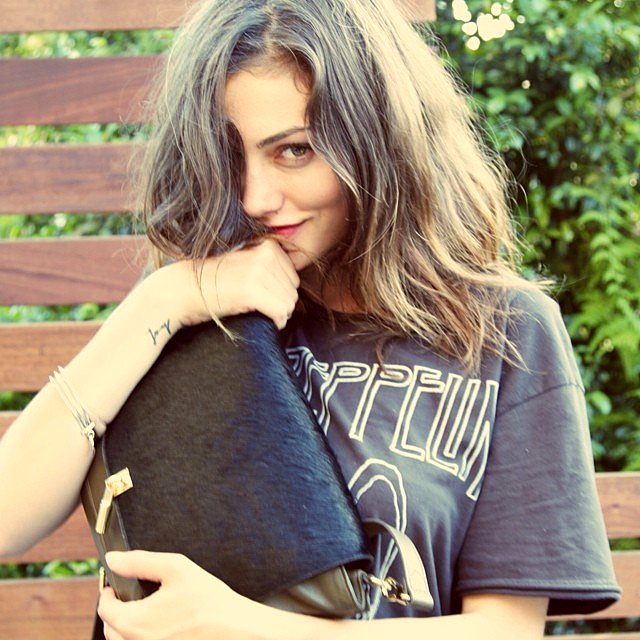 Phoebe Tonkin BTS photoshoot The Coveteur 2015