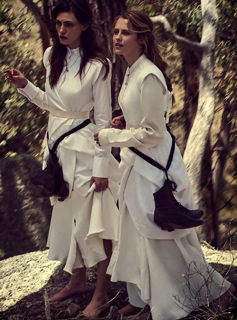 Phoebe Tonkin photoshoot Vogue Australia 2015