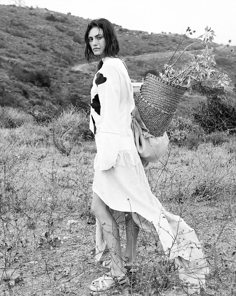 Phoebe Tonkin photoshoot Unconditional Mag 2015