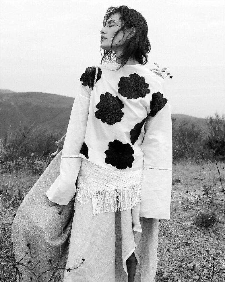 Phoebe Tonkin photoshoot Unconditional Mag 2015