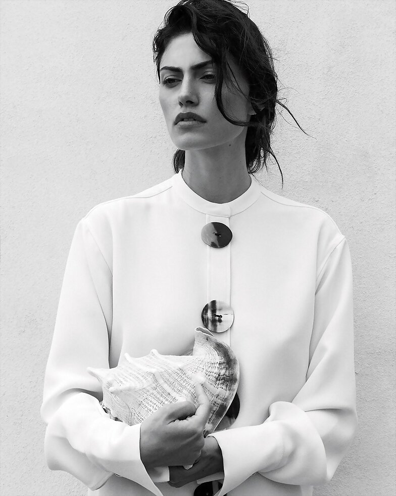 Phoebe Tonkin photoshoot Unconditional Mag 2015