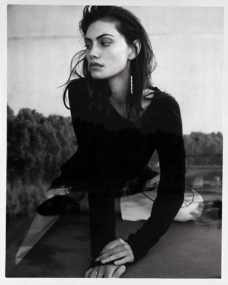 Phoebe Tonkin photoshoot Sunday Style 2015