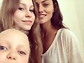 Phoebe Tonkin BTS photoshoot Free People 2015