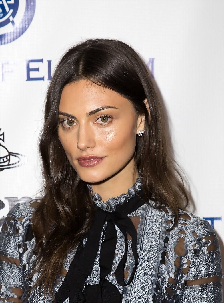 Phoebe Tonkin -2016 The Art of Elysium HEAVEN Gala