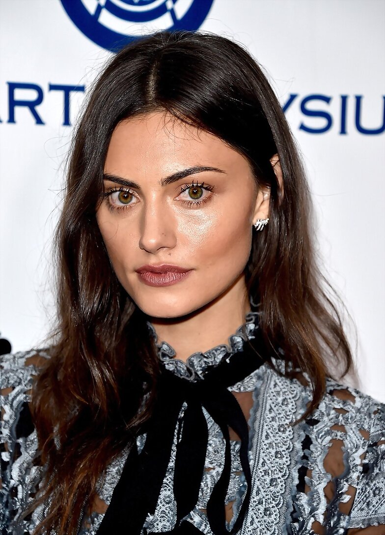 Phoebe Tonkin -2016 The Art of Elysium HEAVEN Gala