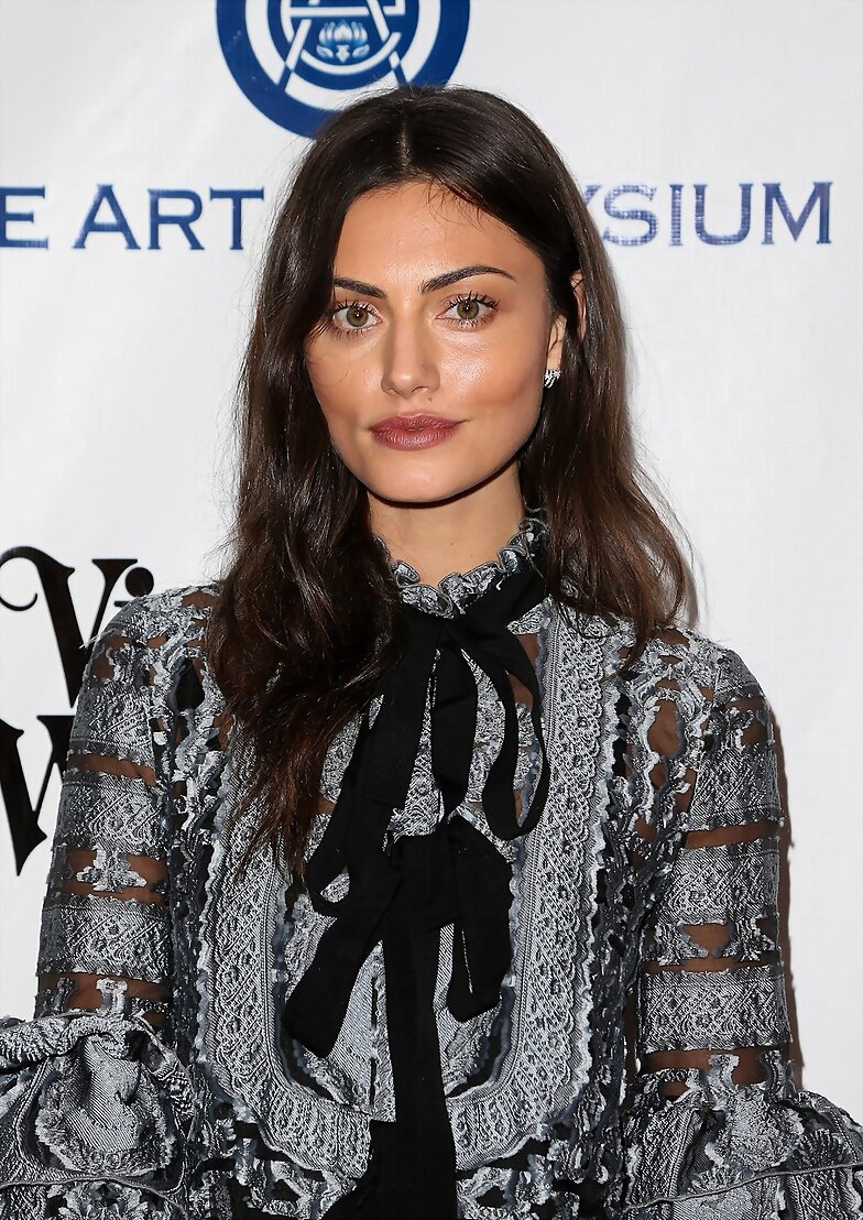 Phoebe Tonkin -2016 The Art of Elysium HEAVEN Gala