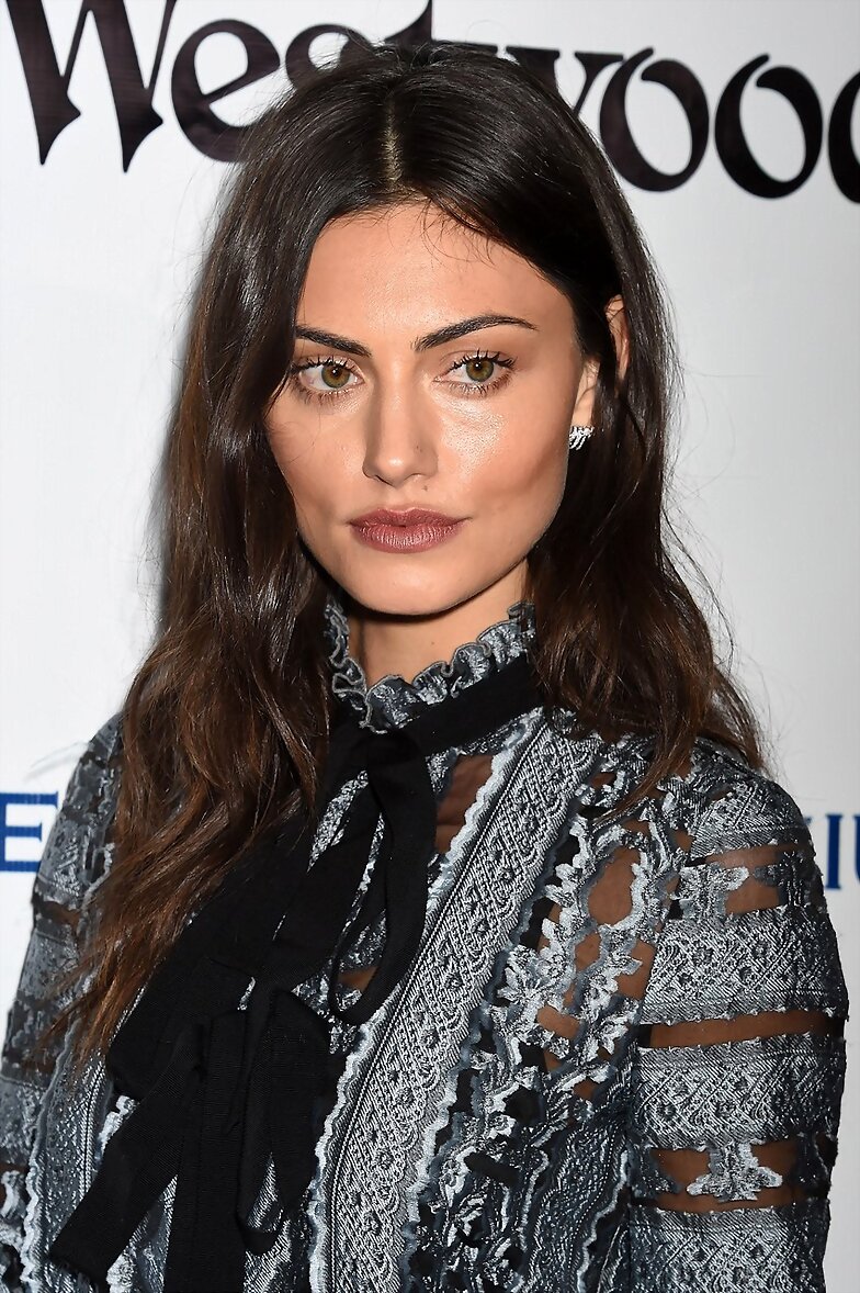 Phoebe Tonkin -2016 The Art of Elysium HEAVEN Gala