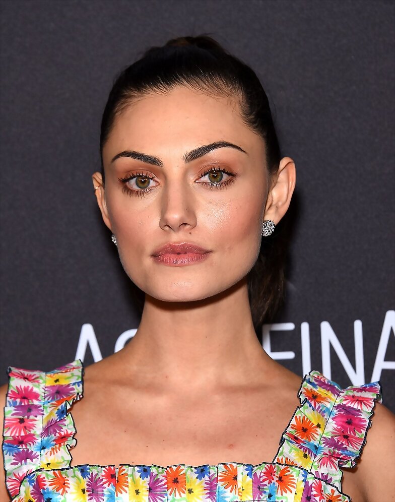 Phoebe Tonkin - 2016 InStyle Golden Globes party