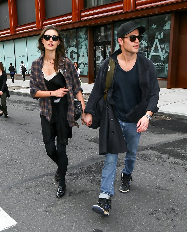 Phoebe Tonkin & Paul Wesley - Soho, New York 2016