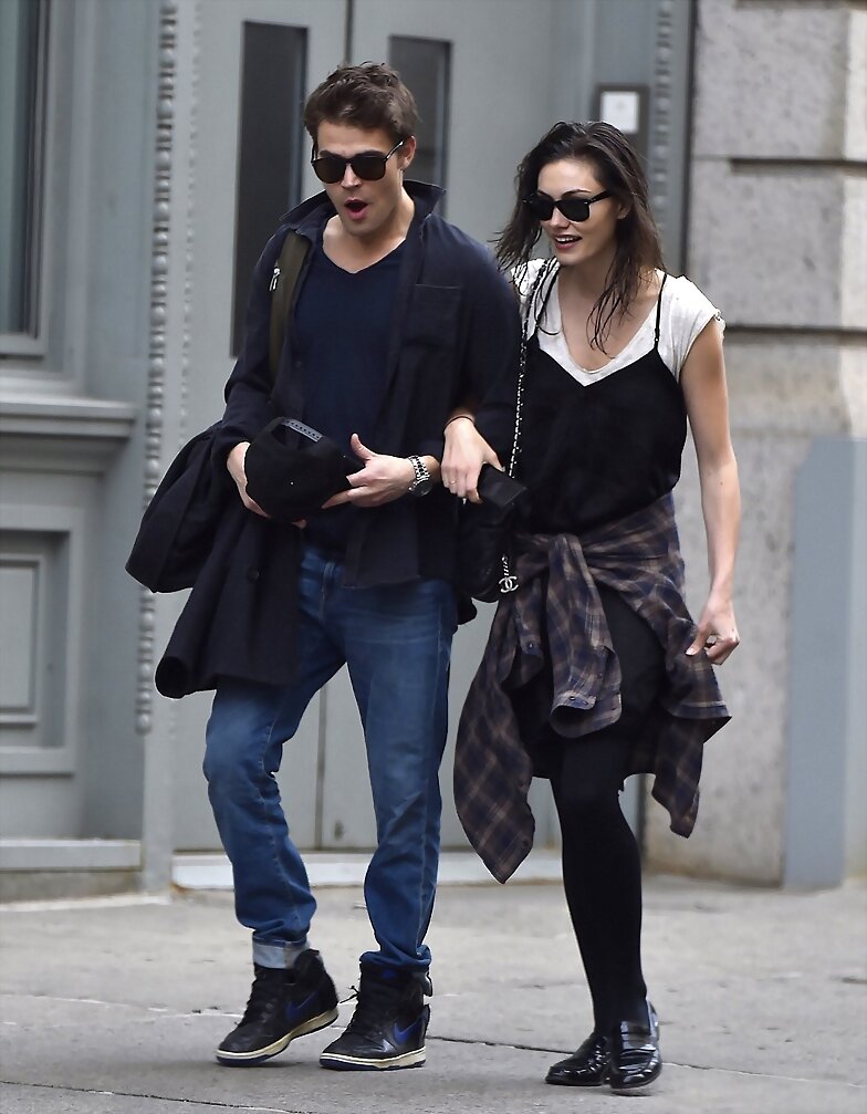 Phoebe Tonkin & Paul Wesley - Soho, New York 2016