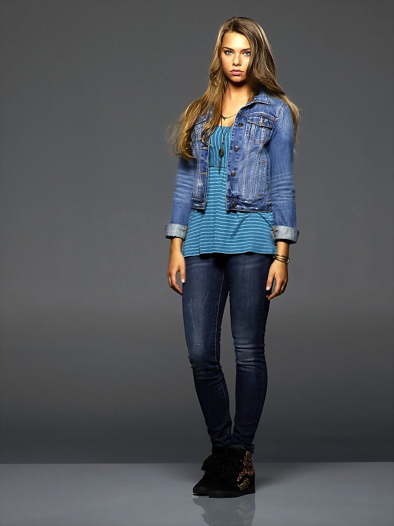 Indiana Evans en la serie Secretos y mentiras 2015