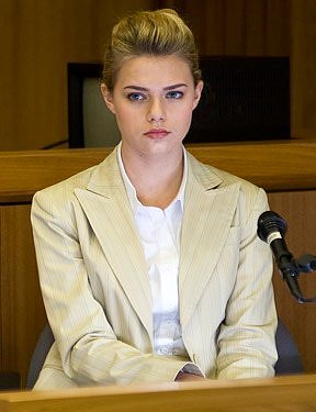 Indiana Evans en A Model Daughter The Killing o...