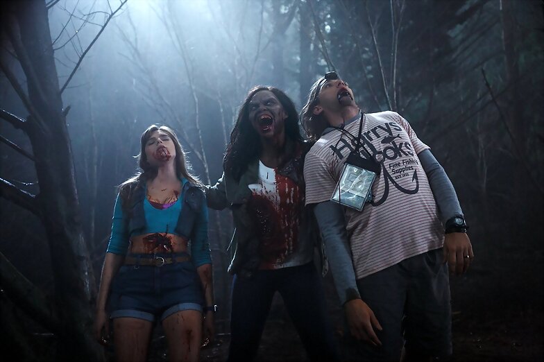 Indiana Evans en la serie Ash vs Evil Dead (2015)