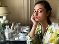 Phoebe Tonkin en uno de sus viajes a Paris