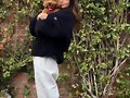 Phoebe Tonkin y el perrito | Dec 2020