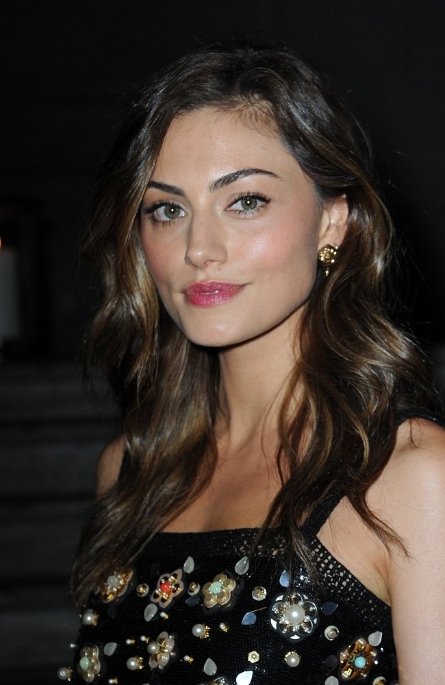Phoebe Tonkin -CHANEL Fine Jewelry Dinner NYC 2016