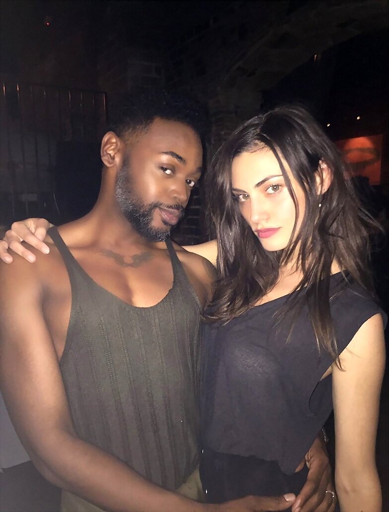 Behind the scenes Phoebe Tonkin en The Originals