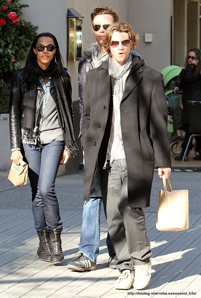 Joey Dakota' Stars Grabbing A Japadog In Vancouver