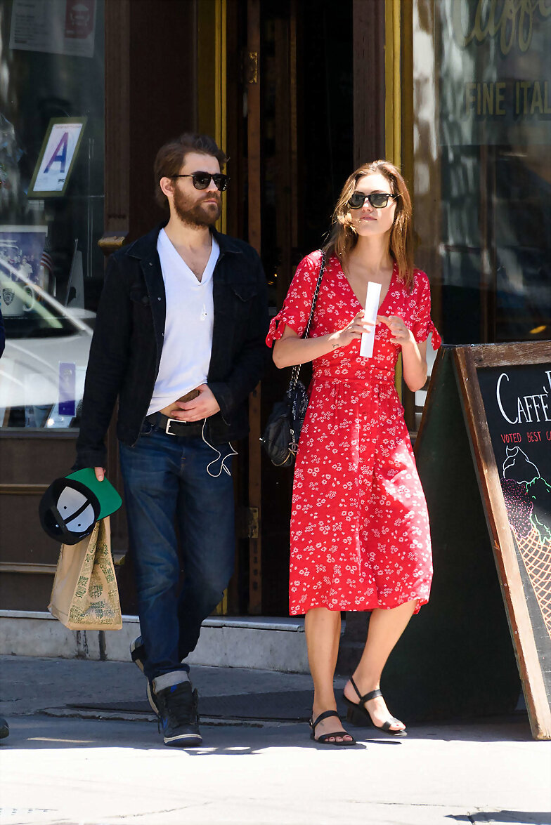 Phoebe Tonkin & Paul Wesley 2016 East Village NYC