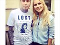 Claire Holt con fans en Paris, Francia, May 2016