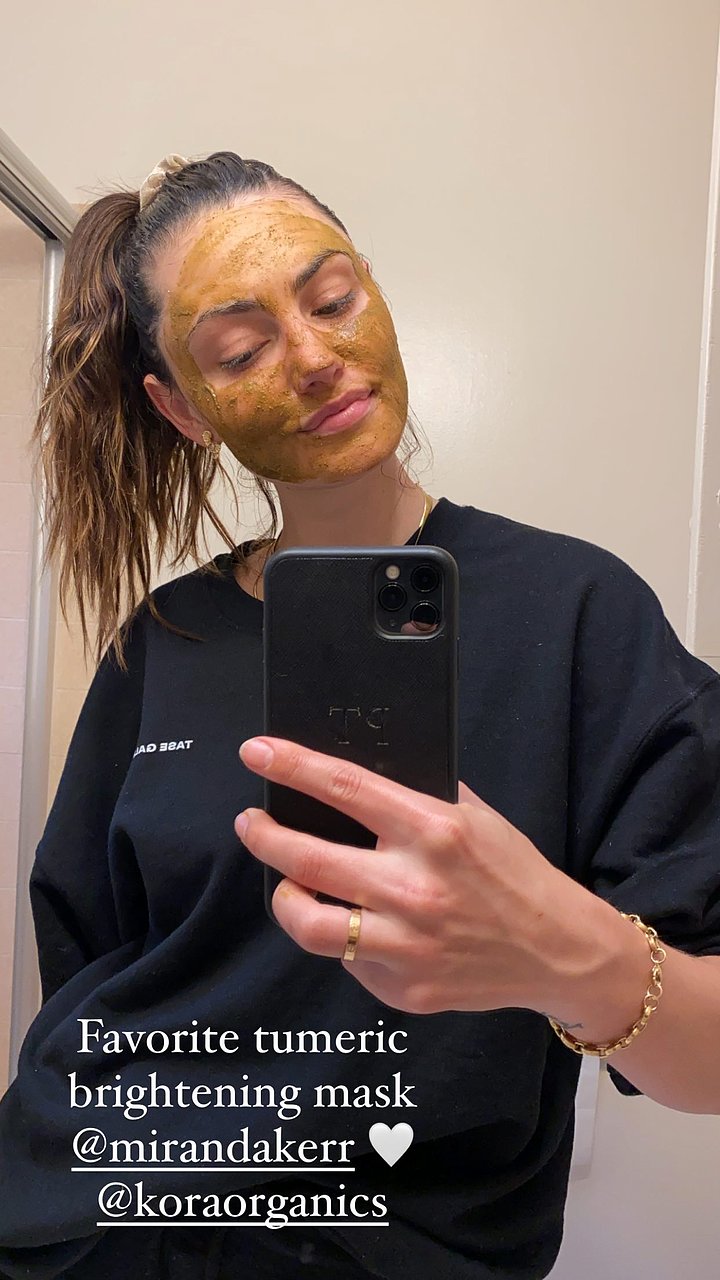 Phoebe Tonkin | February 2021