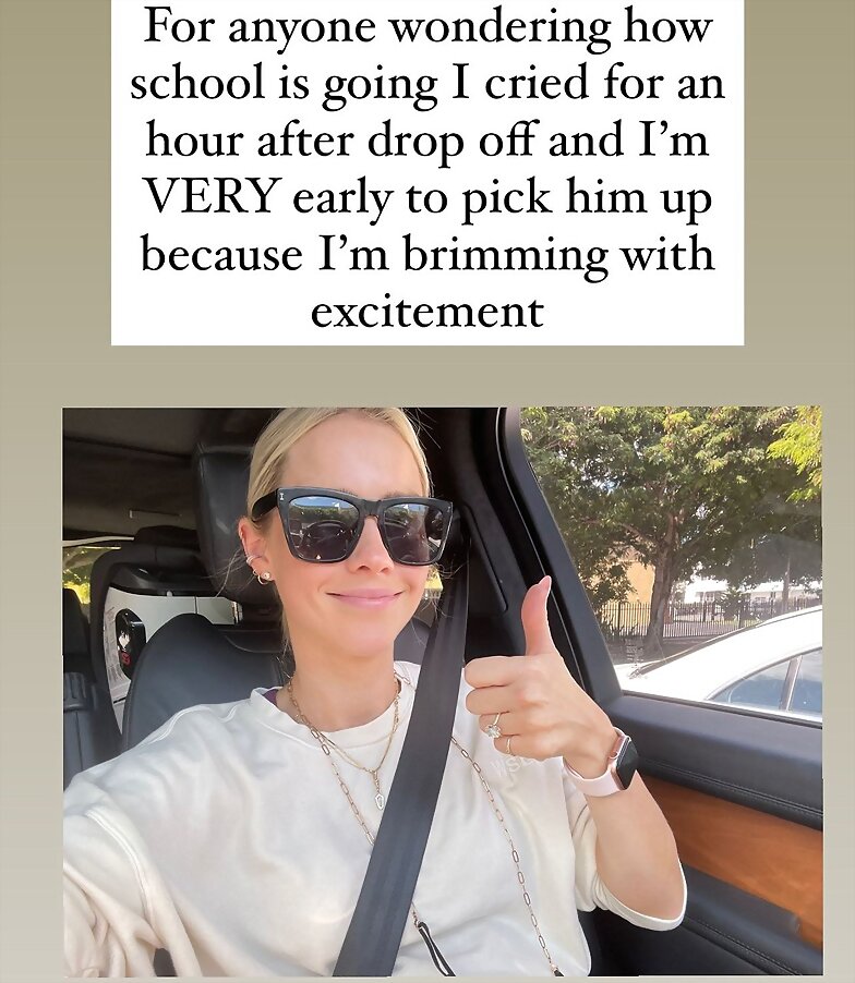 Claire Holt recoge a James primer dia escuela