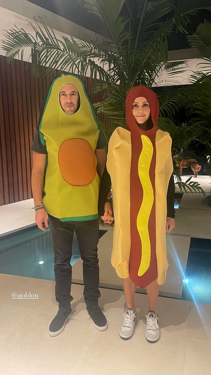 Claire Holt & marido Andrew Joblon, Halloween 2021