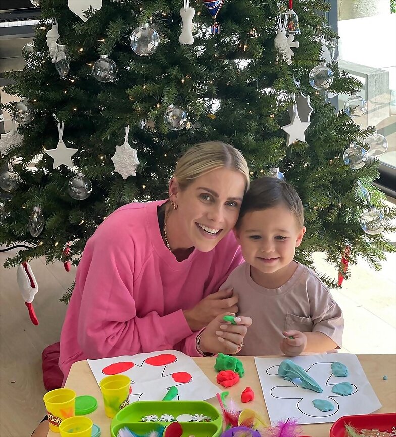 Claire Holt con su hijo James Holt Joblon | 2021