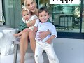 Claire Holt con sus hijos Elle y James Holt Joblon
