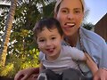 Claire Holt y su hijo celebrando el a&ntilde;o nuevo 2022