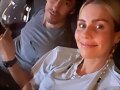 Claire Holt y su marido celebrando a&ntilde;o nuevo 2022