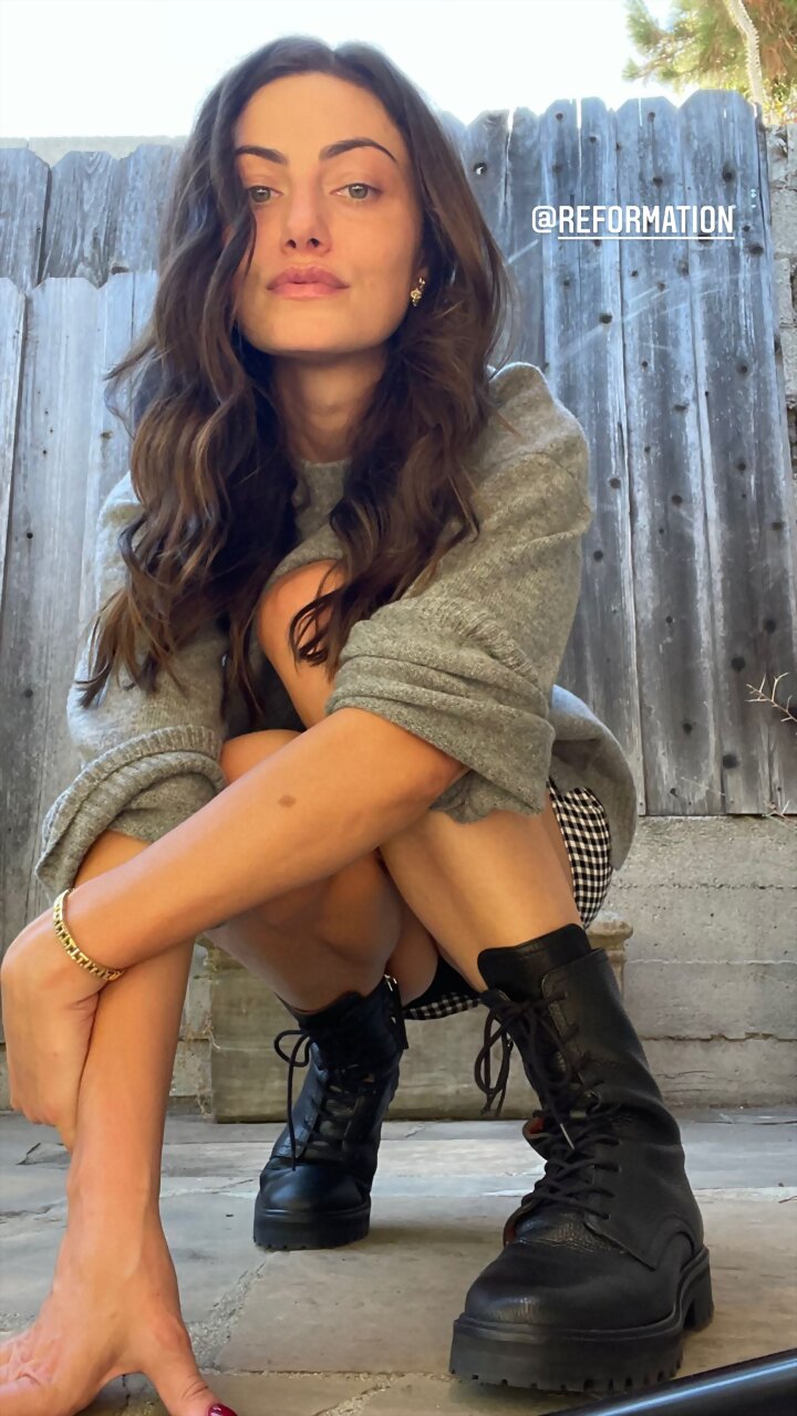 Phoebe Tonkin  | November 2021