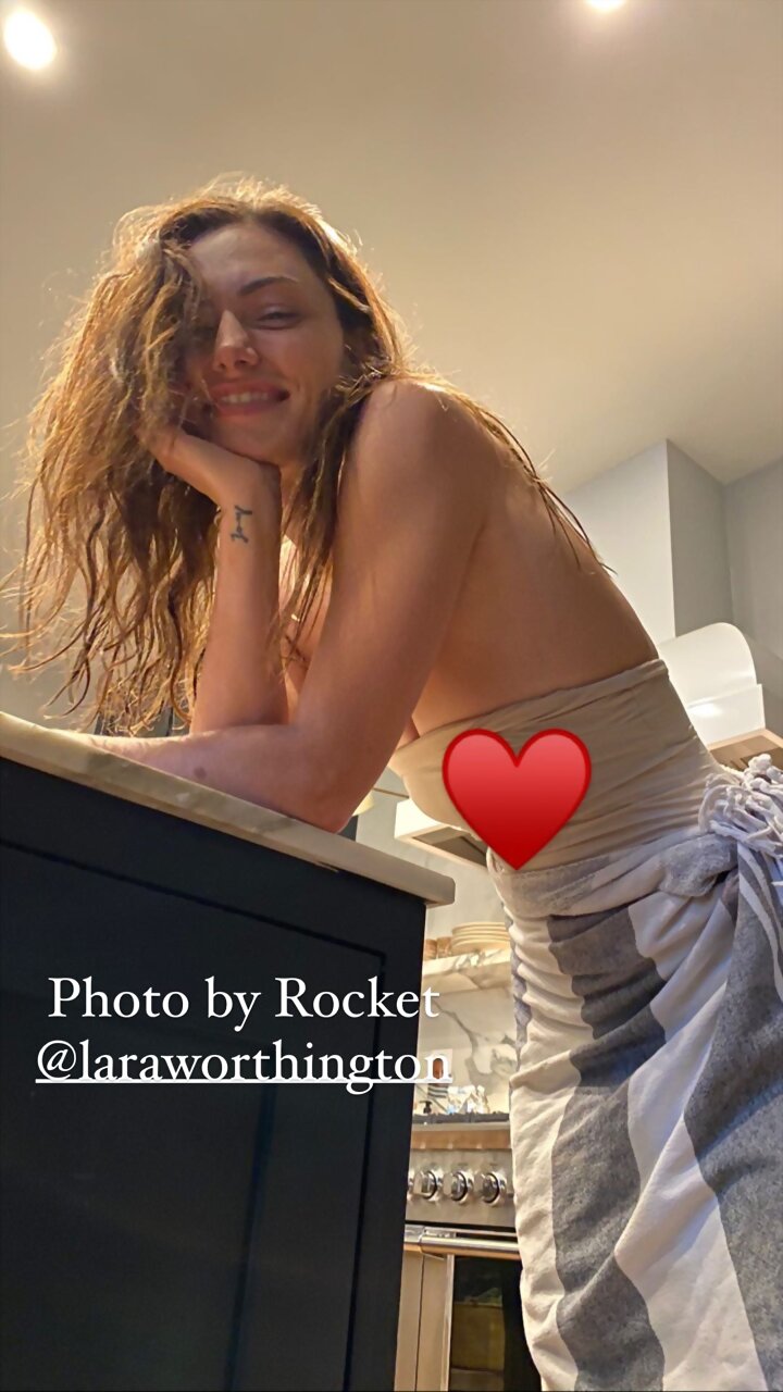 Phoebe Tonkin  | Sept 2020