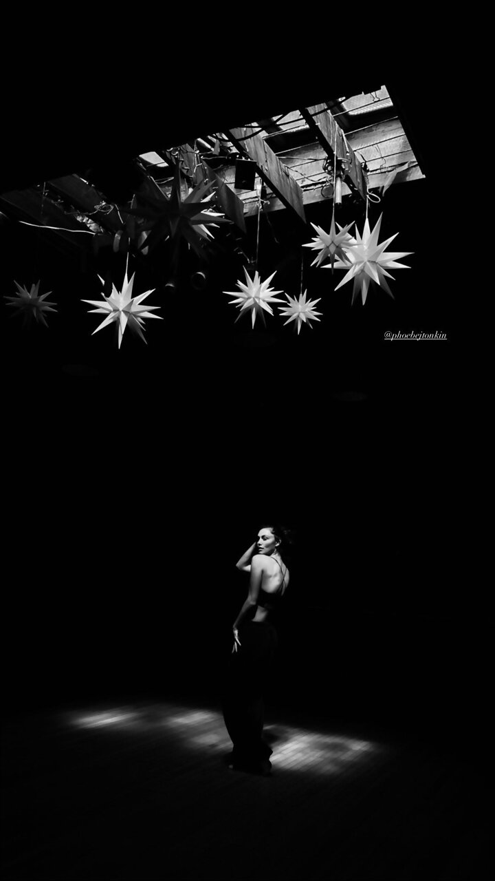 Phoebe Tonkin | May 2022
