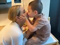 Claire Holt con su hijo James Holt Joblon | 2022