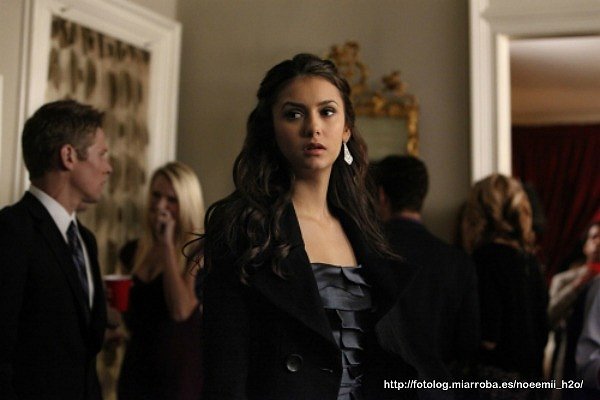 Crónicas Vampíricas - 3x09 Baile de bienvenida