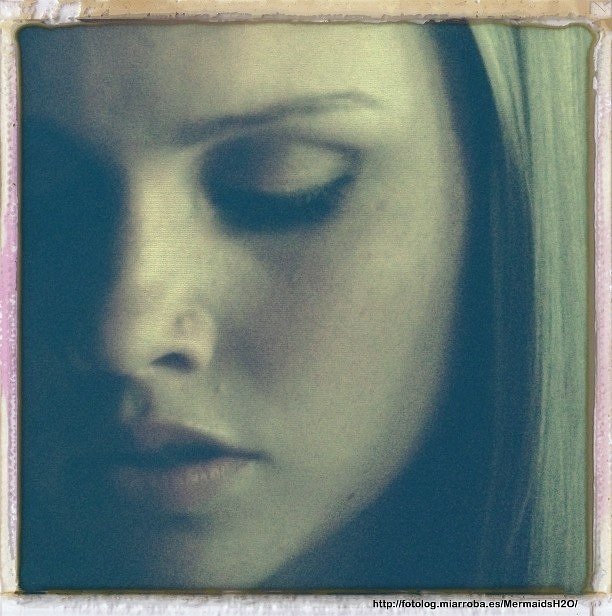 Claire Holt en The Vampire Diaries temporada 3
