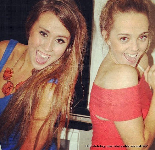 Cleo Massey con una amiga