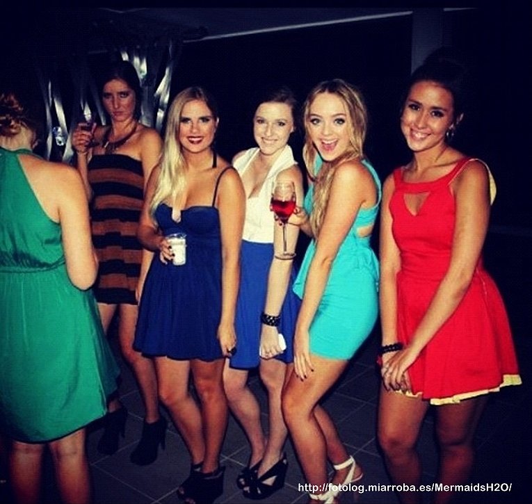 Cleo Massey de fiesta con sus amigas