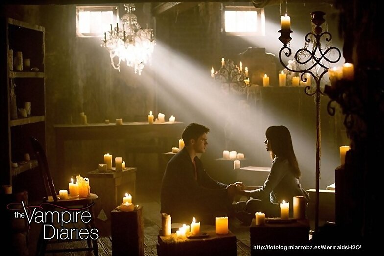 Still de Jeremy y Bonnie en la 4ªTemporada de TVD