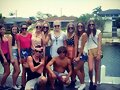Cleo Massey con amigos