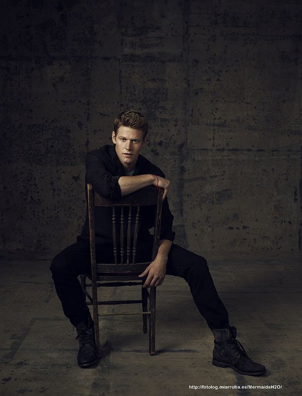 Zach Roerig como Matt Donovan en TVD